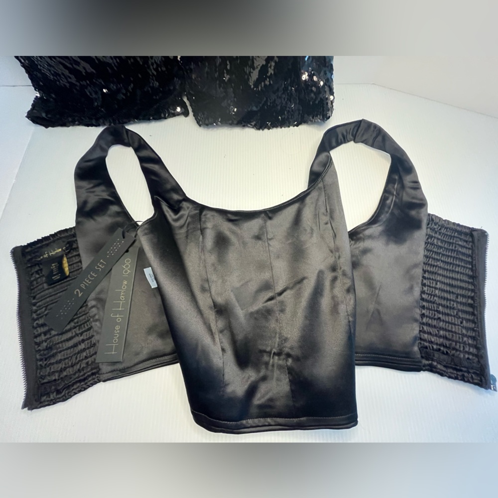 House of Harlow 1960 2 pc Sequenced Stretch pull-on Pant & Sateen Cropped Top - Picture 6 of 15